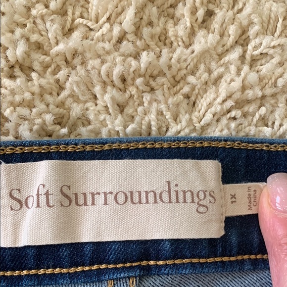 Soft Surroundings Women's pull on Stretch wide leg flare slit side Blue Jeans - Picture 2 of 14